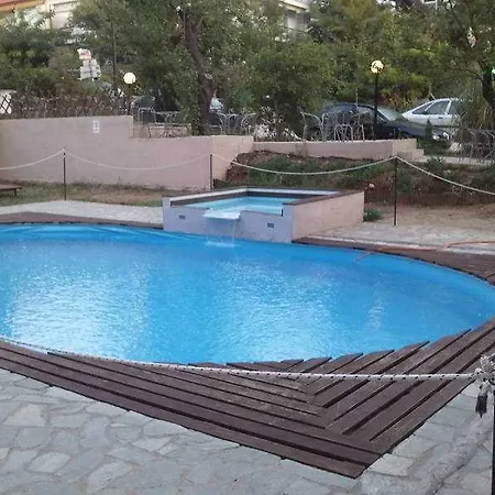 Golden מטהמורפוסי