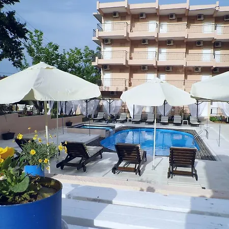 Golden 3* 美塔摩尔弗斯