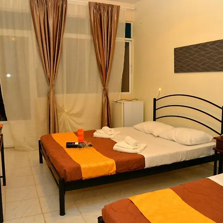 Golden Otel 3*