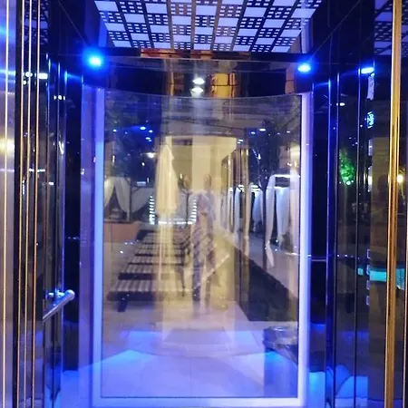 Golden 3* 美塔摩尔弗斯