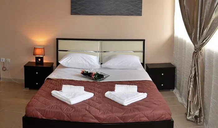 Otel Golden 3*