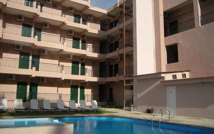 Otel Golden 3*